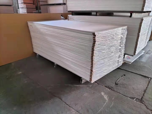 購入 硬 高密度 1220*2440mm 白色PVC泡紙 フォレックス セルーカ 家具広告用 online manufacture
