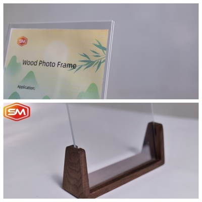 購入 透明なパースペックスプラスチック写真枠 木材ベースを持つアクリル写真枠 online manufacture