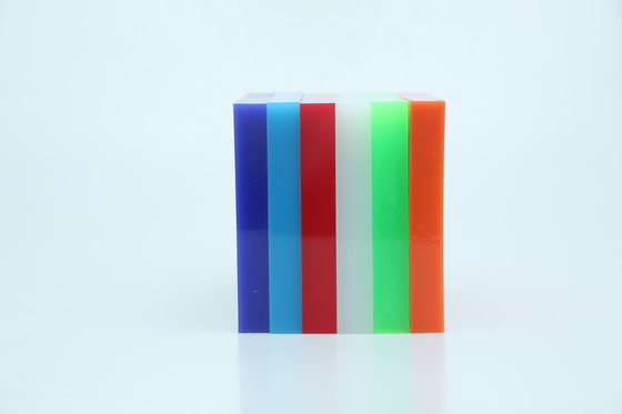 鋳造 PMMA 異なる色のアクリルシート プラスチック 広告用の安価なプレキシグラス