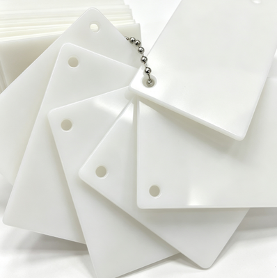 ライトボックス用、優れた白色拡散性と黄ばみ防止性能を備えた、均一に光るミルキーホワイトアクリルシート